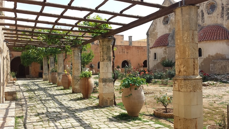 Pergola - Roman inspired architecture